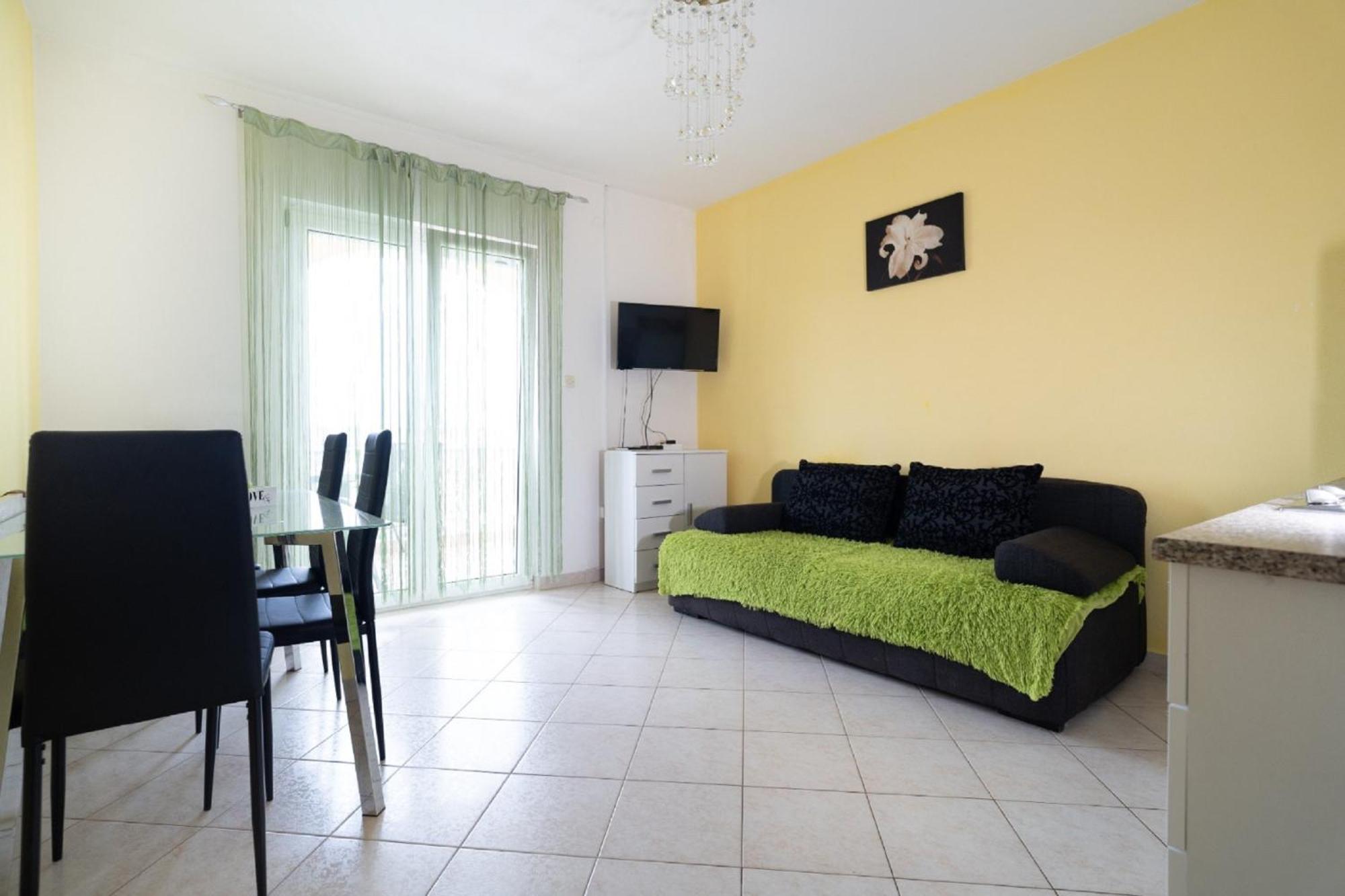 Apartments Milic Gornji Karin Bagian luar foto