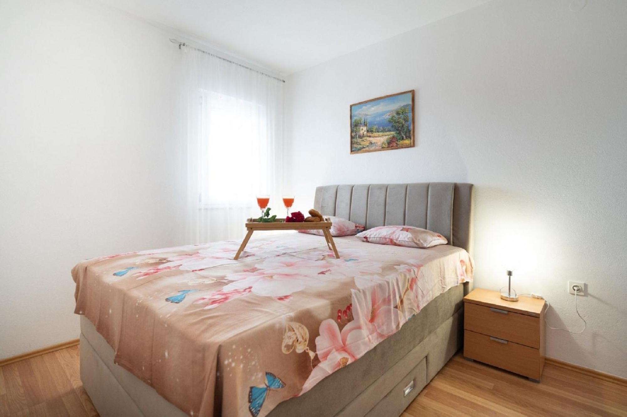 Apartments Milic Gornji Karin Bagian luar foto