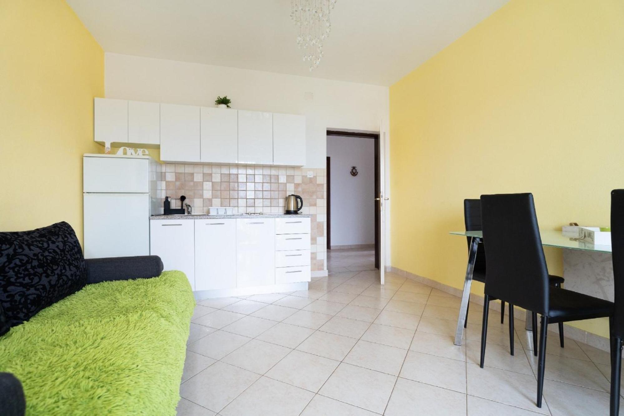 Apartments Milic Gornji Karin Ruang foto